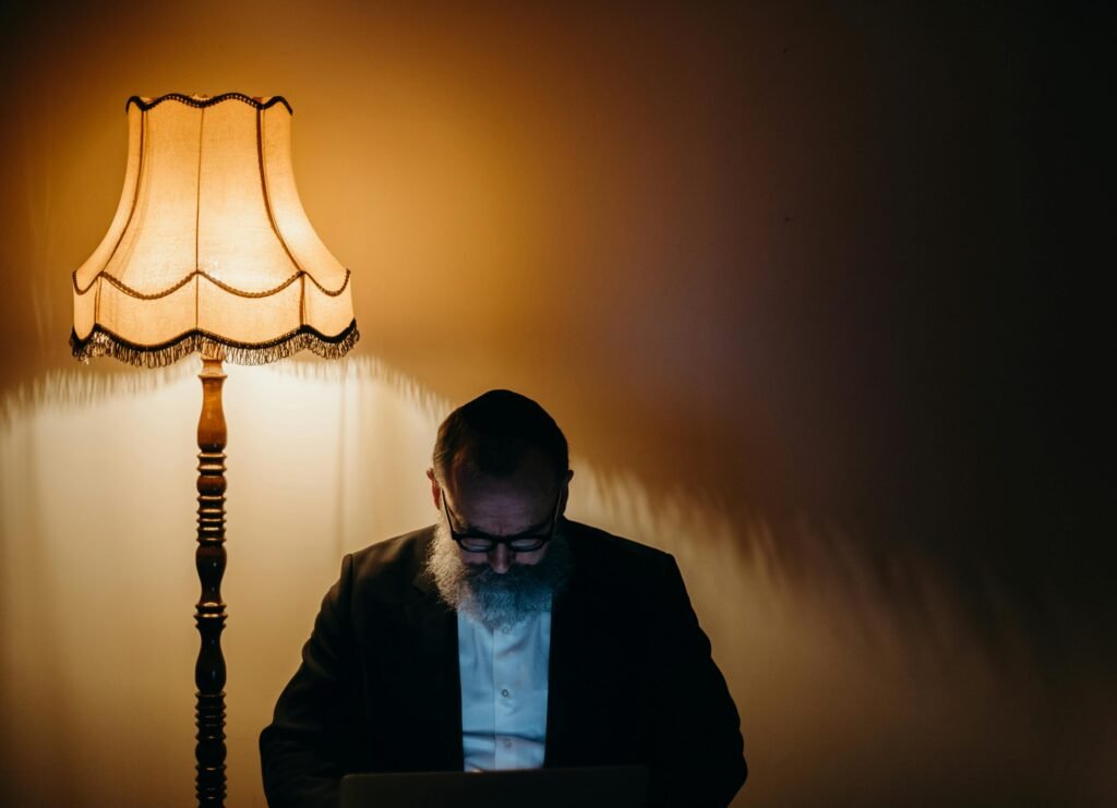 Guide to Leash Training Your Dog: Tips from Veterinarians for Optimal Health Guide to Leash Training Your Dog: Tips from Veterinarians for Optimal Health